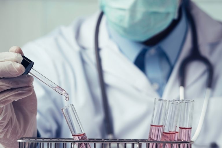 vaccini e astrazeneca