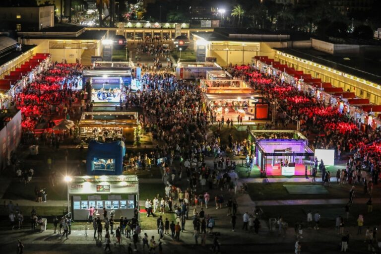 coca-cola pizza village